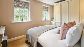 3 chambres, bureau, fer et planche Ă repasser, Wi-Fi gratuit