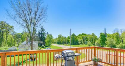 10 Mi to Lake Superior: Eben Junction Townhome!