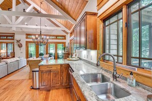 Maison (5 Bedrooms) | Intérieur