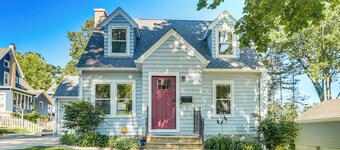 Charming Lake Mills Home Near Rock Lake & Beach