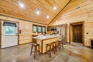 House (2 Bedrooms) | Interior - Broken Bow Cabin w/ Private Hot Tub: 14 Mi to Lake (Broken Bow)