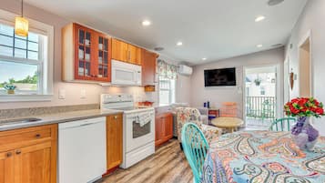 Cottage (2 Bedrooms) | Interior