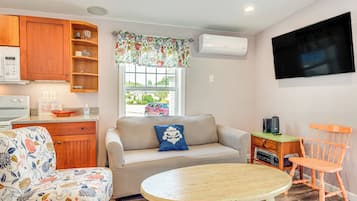 Cottage (2 Bedrooms) | Interior