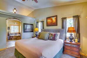 Interior - Duck Creek Village Cabin w/ Deck & Private Hot Tub (Duck Creek Village)