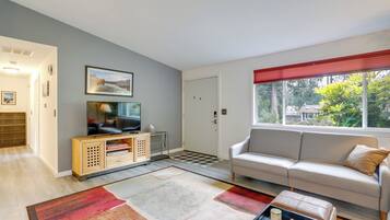 ู
ูุฒู (2 Bedrooms) | ุงูู
ูุดุฃุฉ ู
ู ุงูุฏุงุฎู