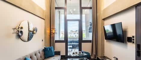 تلفزيون، مكتب