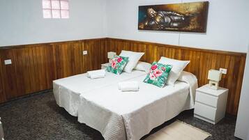 2 slaapkamers, een strijkplank/strijkijzer, gratis wifi