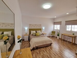 2 Schlafzimmer, Bügeleisen/Bügelbrett, kostenloses WLAN