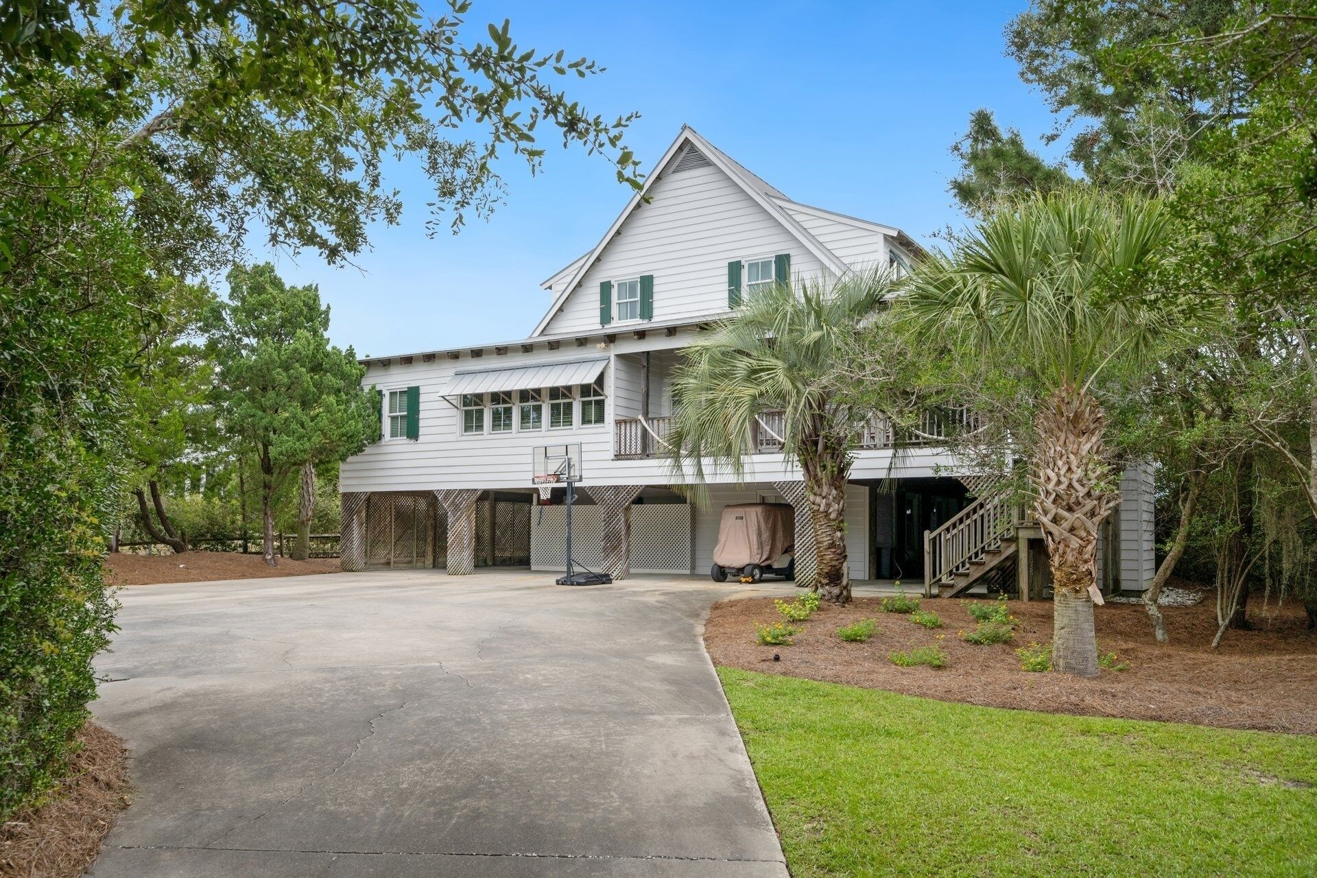 House, Multiple Bedrooms | Exterior