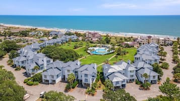 Condo, 4 Bedrooms | Exterior