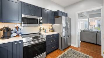 Condo, 4 Bedrooms | Private kitchen | Fridge, coffee/tea maker, toaster
