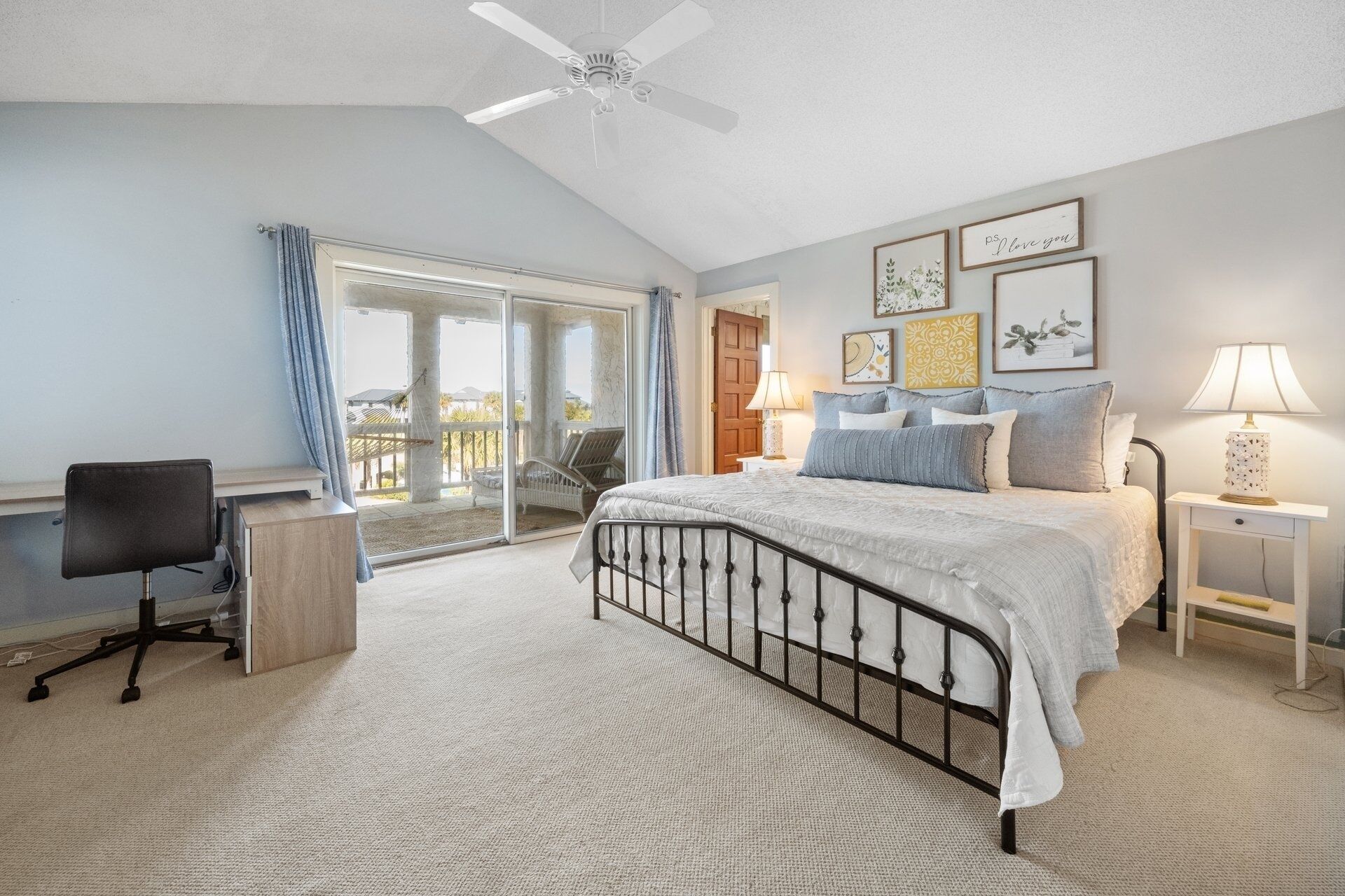 Condo, 4 Bedrooms | 4 bilik tidur, Wi-fi percuma 