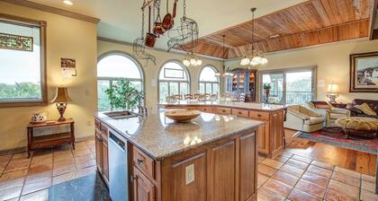 Relax And Enjoy This Idyllic Mull Cottage - Just Steps To The Beach! 6 Bedroom Home by Peace Vacations