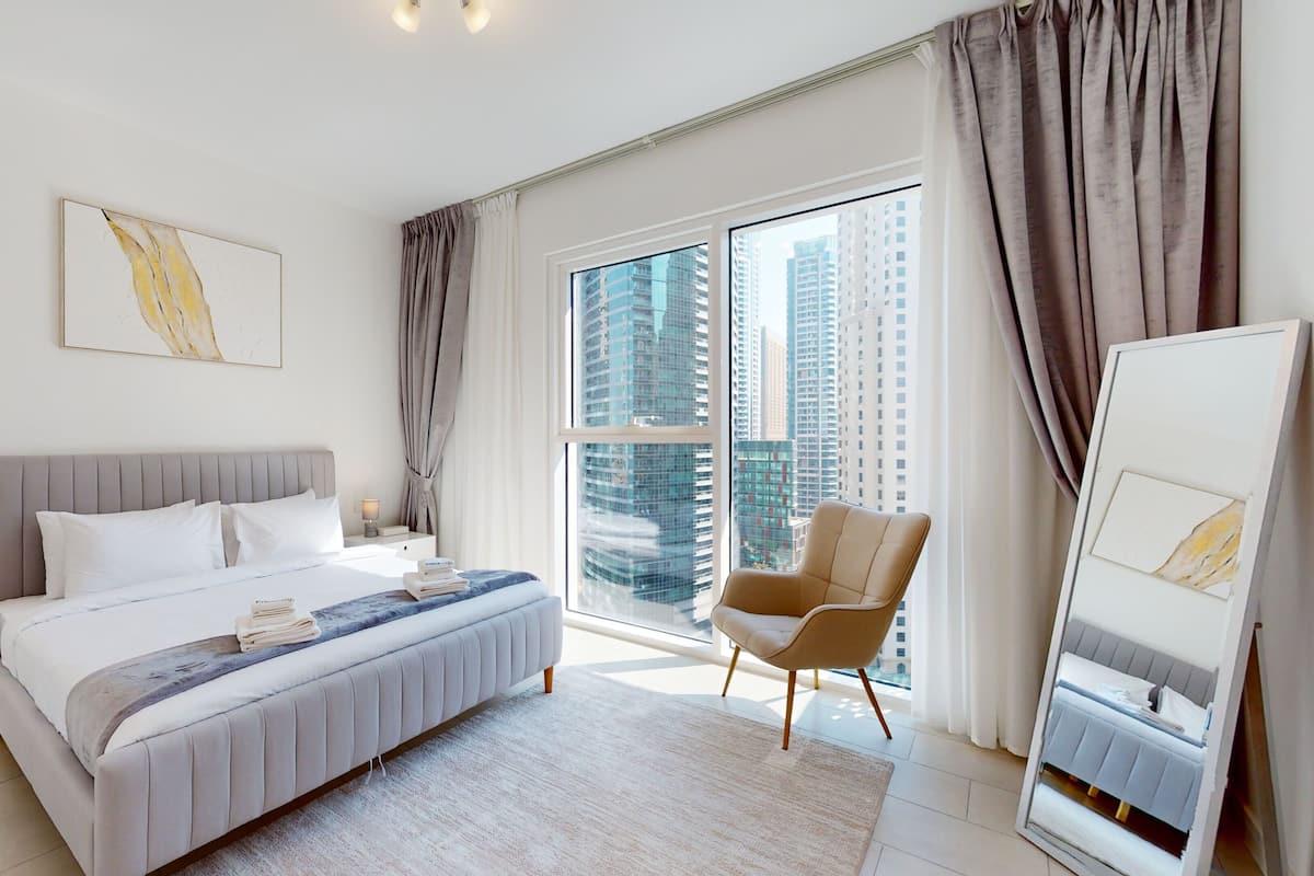 2 bedrooms, bed sheets