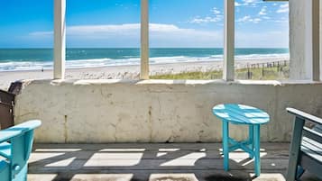 Condo, 4 Bedrooms | Property grounds