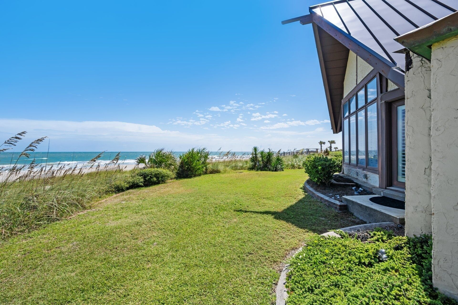 Condo, 4 Bedrooms | Property grounds