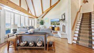 Condo, 4 Bedrooms | Living area