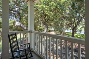 Villa, 3 Bedrooms | Property grounds