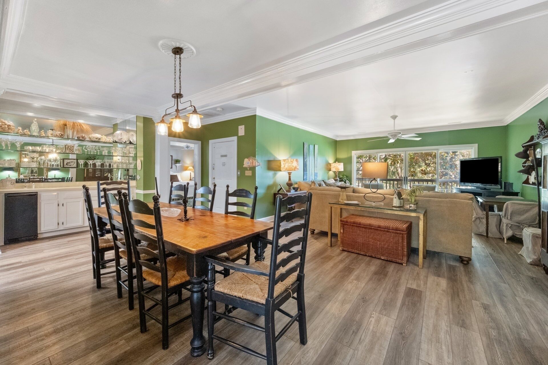 Condo, 3 Bedrooms | Dining