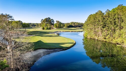 Come Tee & Sea This Fantastic Condo On True Blue Golf Course 2 Bedroom Condo by Peace Vacations