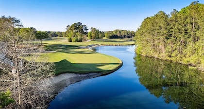 Come Tee & Sea This Fantastic Condo On True Blue Golf Course 2 Bedroom Condo by Peace Vacations