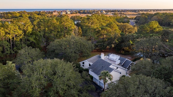 Par Fore The Course Offers A Home Away From Home Feel. 4 Bedroom Home By Peace Vacations - Georgetown, SC
