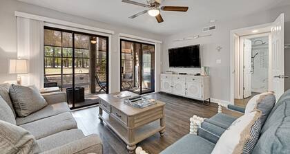 Golf Getaway, Special Event, Family Vacation Or Business Retreat 2 Bedroom Condo by Peace Vacations