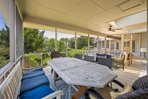 Casa, 5 habitaciones | Restaurante al aire libre
