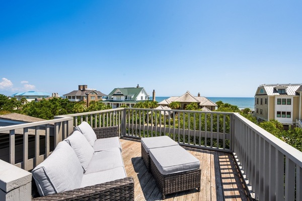House, 5 Bedrooms | Property grounds