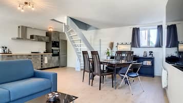 Premium Penthouse, 2 Bedrooms, Non Smoking, Garden View | Living area | Smart TV, Netflix, smart speakers, streaming services