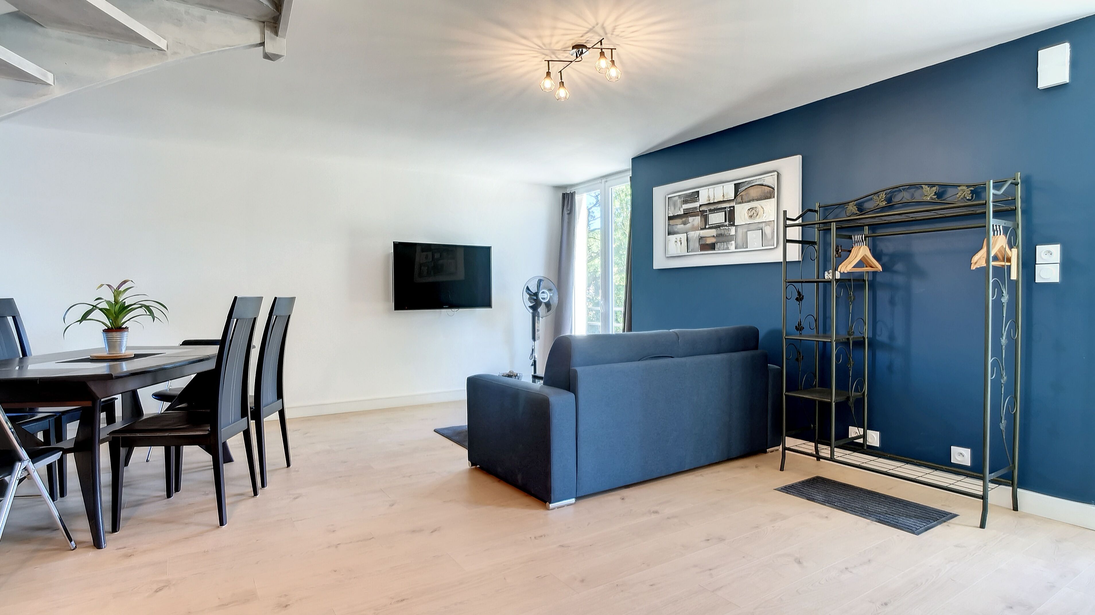 Penthouse Premium, 2 chambres, non-fumeur, vue jardin | Coin séjour