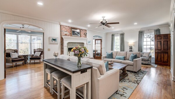 Come And Wind Down And Relax At Family Tides! 6 Bedroom Villa By Peace Vacations - Georgetown, SC