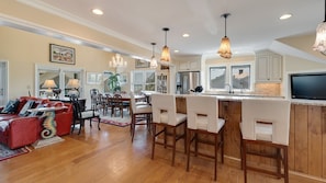 House, Multiple Bedrooms | Dining