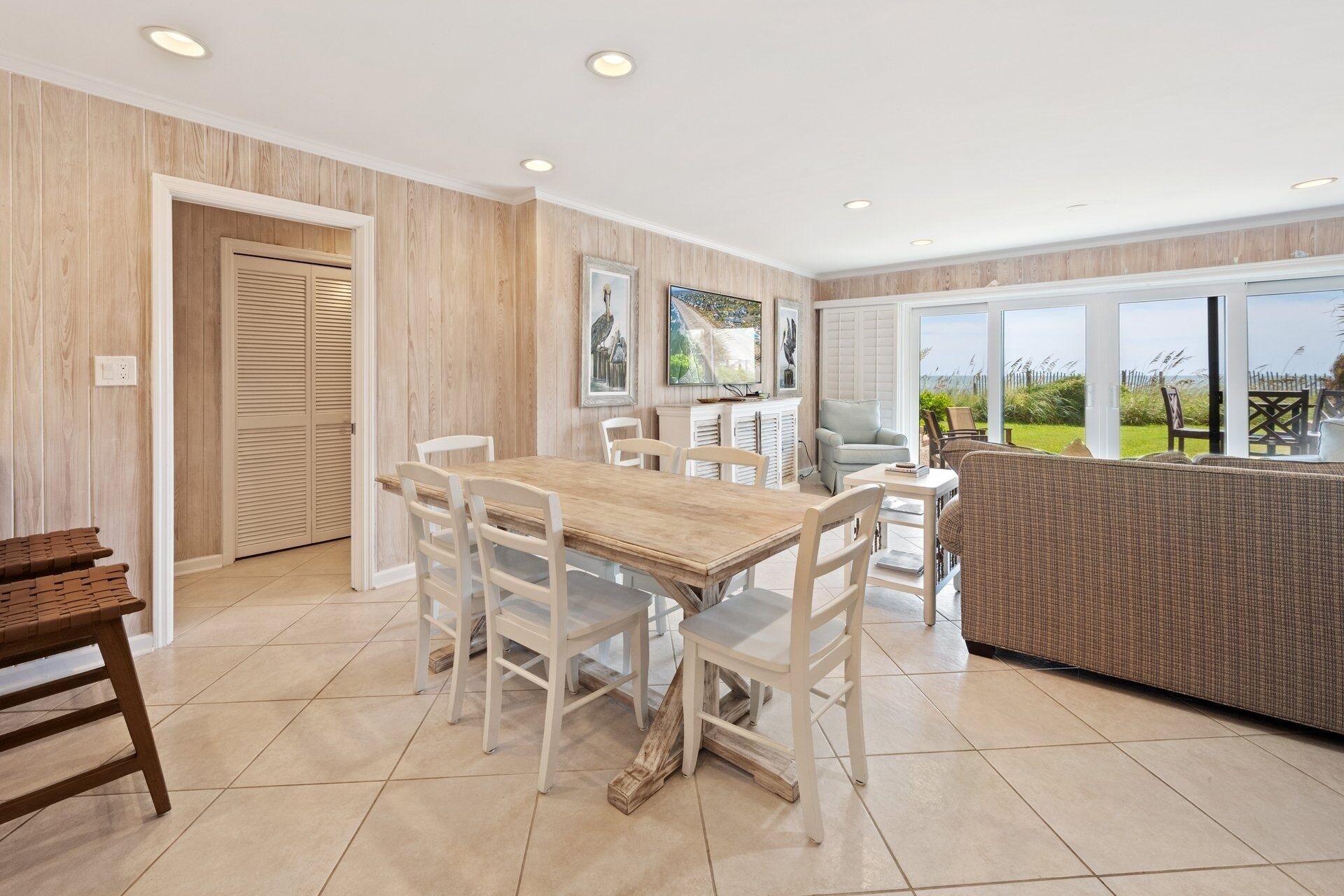 Condo, 3 Bedrooms | Interior