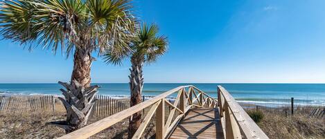 Condo, 3 Bedrooms | Beach