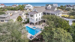 Hus, 6 soverom | Eksteriør