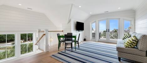 House, 6 Bedrooms | Interior