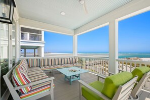 Maison, 6 chambres | Balcon