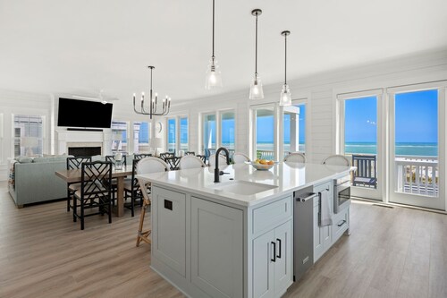 Seaside Serenity Oceanfront Luxury With Pool 6 Bedroom Home by Peace Vacations