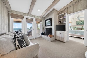Living area - Inviting Vacation Home Directly On Beach 7 Bedroom Home by Peace Vacations (Georgetown)