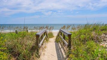 House, Multiple Bedrooms | Beach