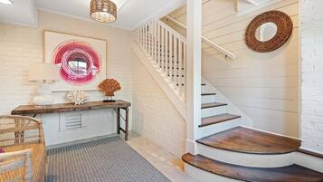 Rumah, 4 kamar tidur | Interior