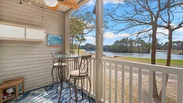 Condo, 2 Bedrooms | Outdoor dining