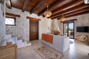 Smart TV, video games