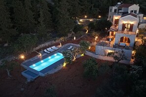 Pool - Villa The Pines- Jaccuzi - Private Pool - 7 minutes from the beach (Gavalohori)