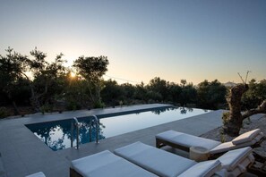 Pool - Villa The Pines- Jaccuzi - Private Pool - 7 minutes from the beach (Gavalohori)