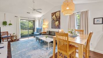 Kondominium, 2 kamar tidur | Tempat makan