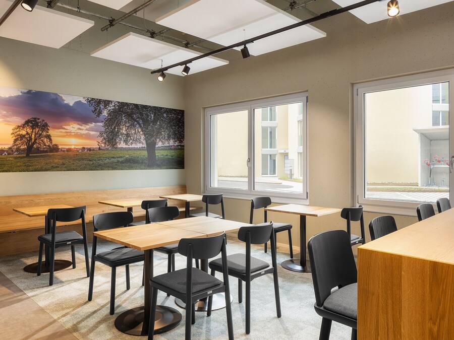 Daily self-serve breakfast (CHF 10 per person)