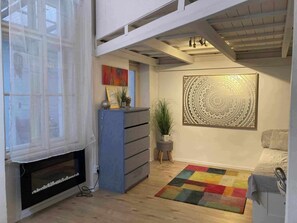 Interior - Cozy apartman with cozy terrace at Oktogon. (Budapest)