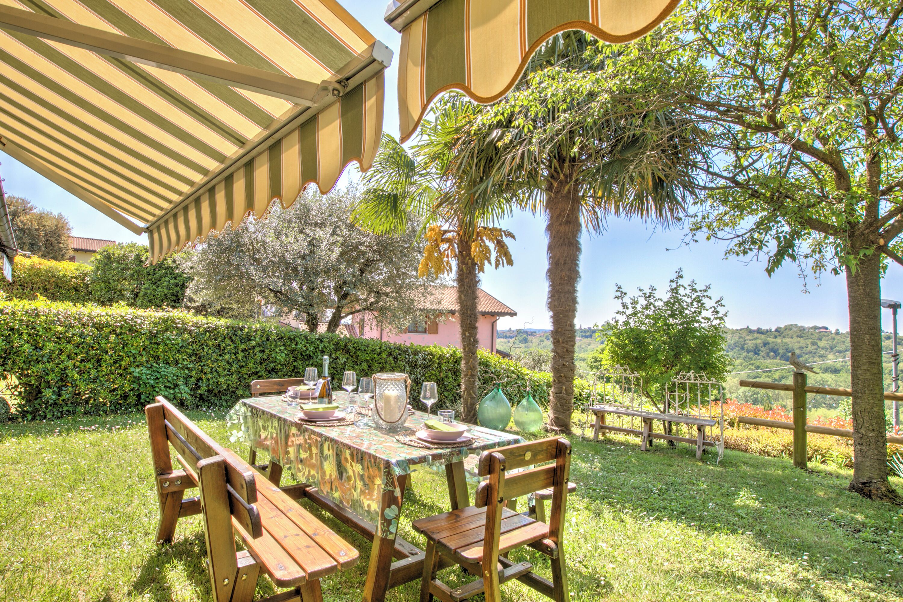Family House, Multiple Bedrooms (HomeSweetHome Garden&LakeView) | Outdoor dining